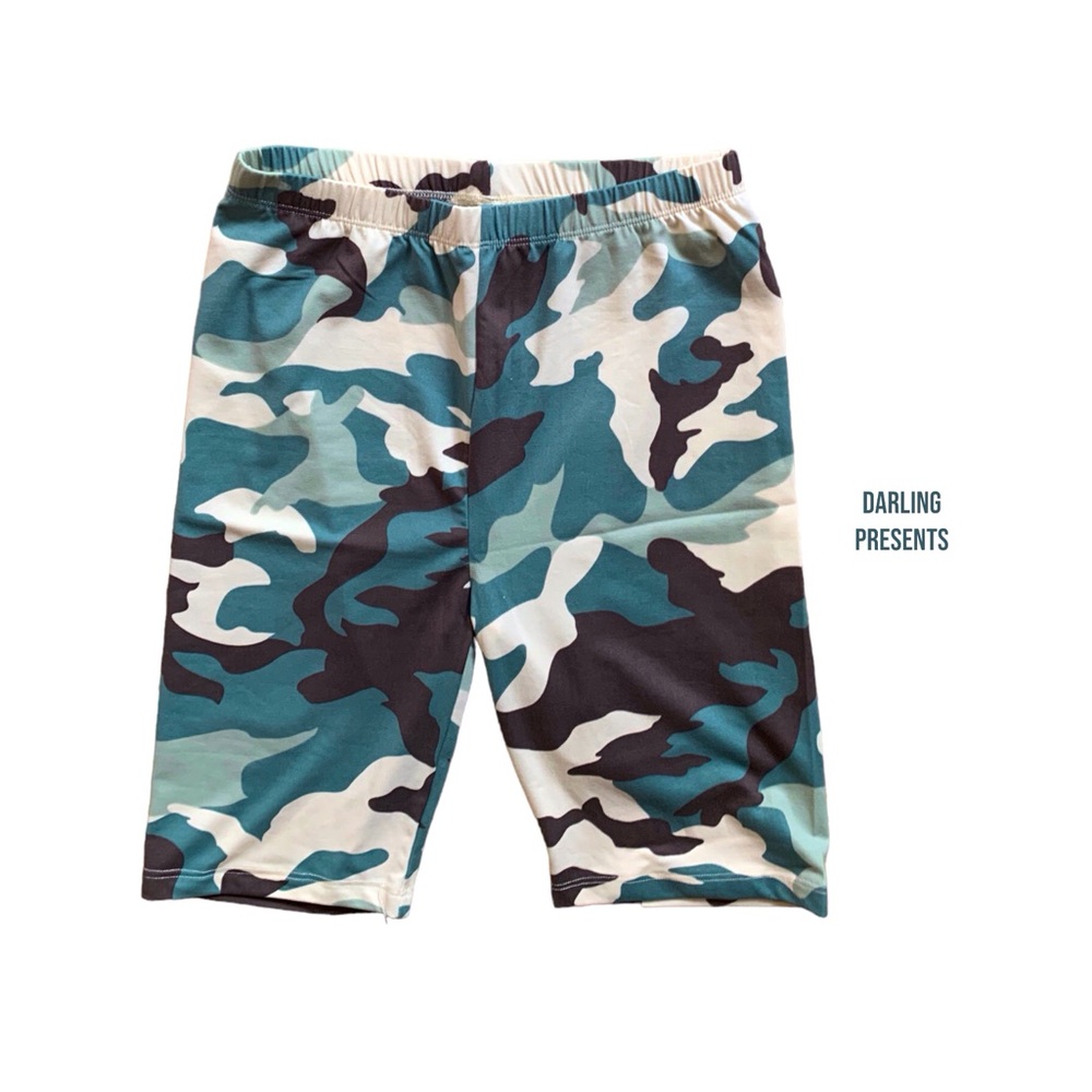 Zenana Camouflage Bike Shorts Women M